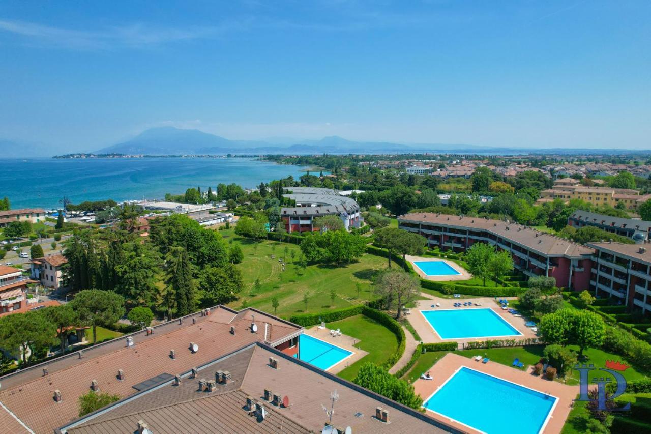 Desenzanoloft Official Partner Marriott Homes & Villas - Dolce Vita With Garden And Pools Desenzano del Garda Exterior photo